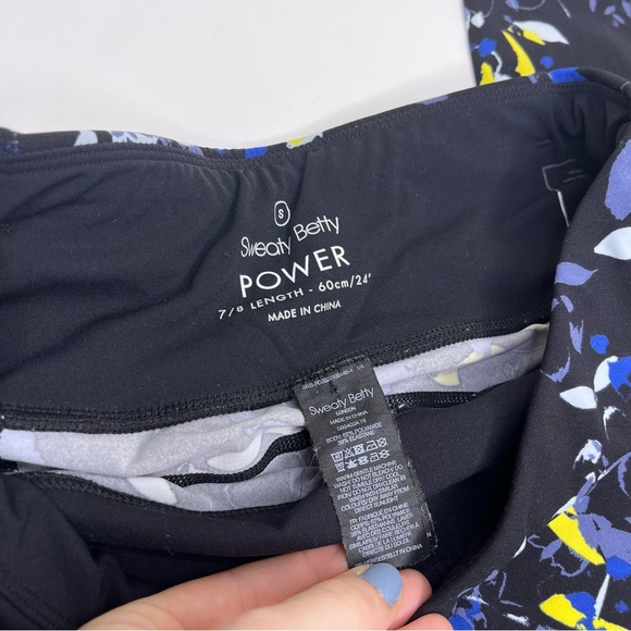 Sweaty Betty Power ⅞ Leggings Black with Blue‎ Yellow Grey Floral Print Small - Picture 7 of 8